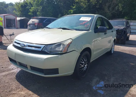 2010 Ford Focus S из США, поврежденный, VIN 1FAHP3EN0AW185692